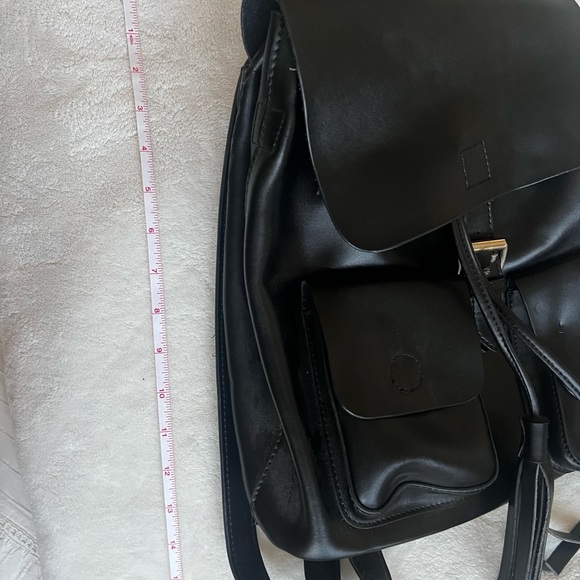 KC Jagger Black Backpack like NEW!!! - Picture 4 of 9